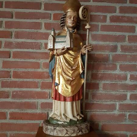 Hl. Godehard aus der alten Godehard Kirche, jetzt in St. Altfrid